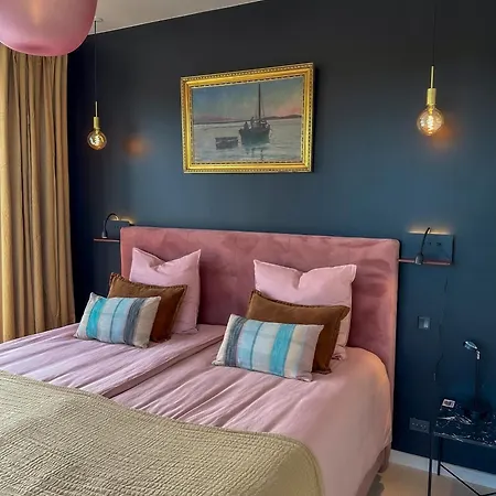 度假村 Seaside Retreat & 斯泰厄