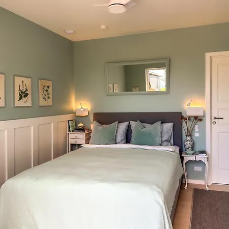 Seaside Retreat & Stege