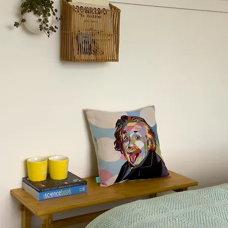 Seaside Retreat & * Stege