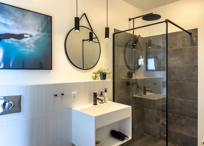 リゾート Seaside Retreat & *